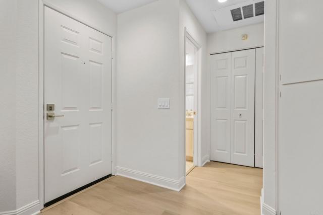 Detail Gallery Image 17 of 38 For 521 Arbor Dr #105,  San Diego,  CA 92103 - 2 Beds | 2/1 Baths