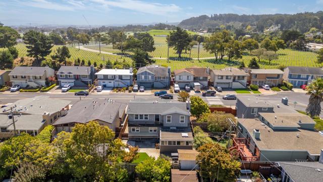 480 Alta Vista Drive, South San Francisco CA: https://media.crmls.org/mediaz/752379a2-4ec0-4b69-95ee-a23cd6d093e0.jpg