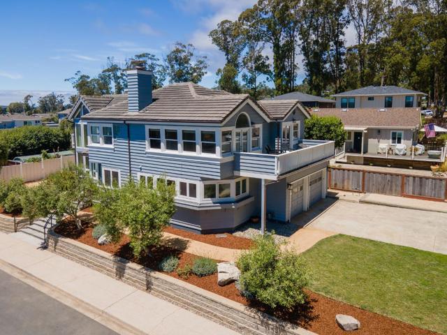 139 Santa Ana Street, El Granada CA: https://media.crmls.org/mediaz/752452cb-ec85-4243-ac34-b3d6b7aa953d.jpg