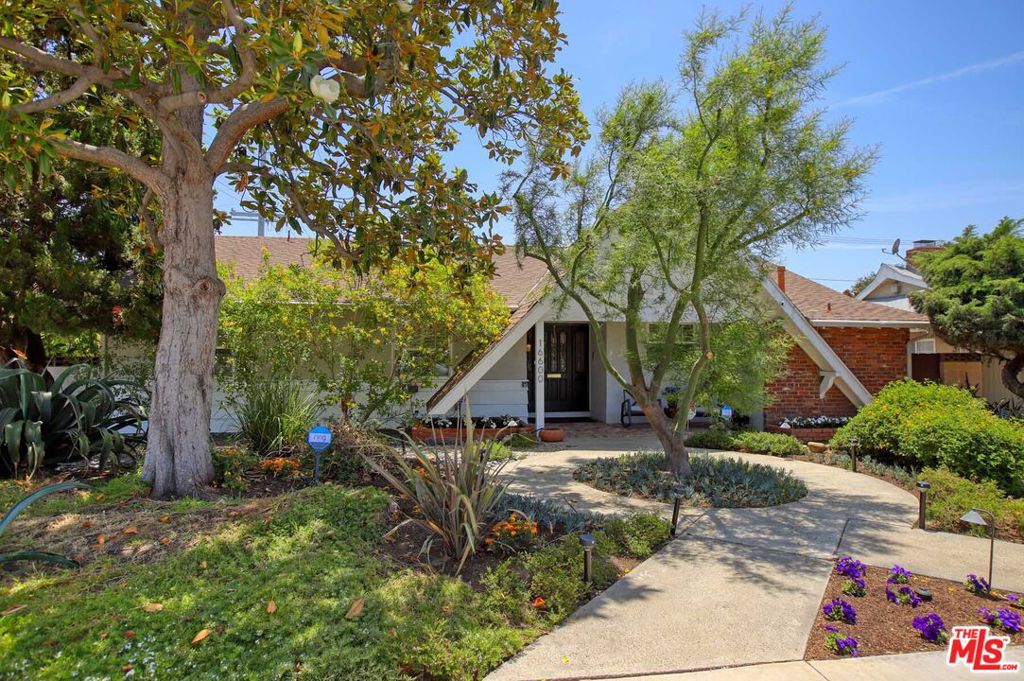 16600 Nordhoff Street