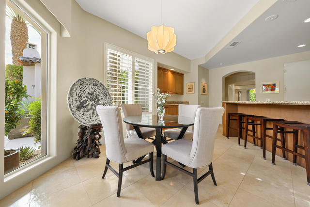 Image 18 of 49 For 45461 Espinazo Street
