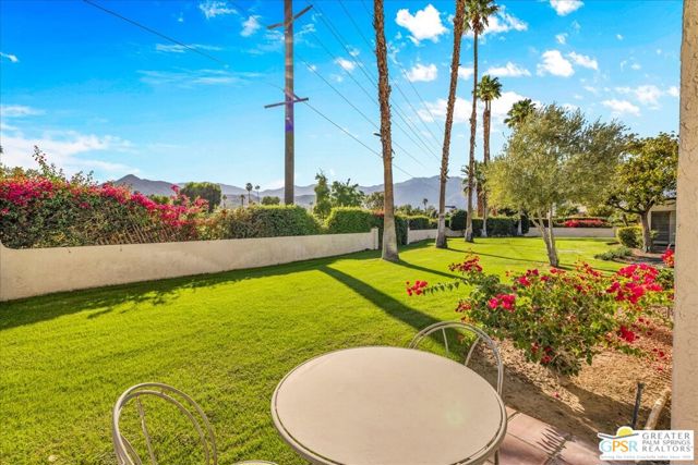 1678 Paseo De La Palma, Palm Springs CA: https://media.crmls.org/mediaz/7525e858-89dd-4c1c-820b-acdc3cce4b6d.jpg