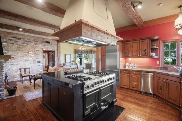 12359 Farr Ranch Road, Saratoga CA: https://media.crmls.org/mediaz/7526eda8-948b-42e7-8c34-13ec7cf38326.jpg