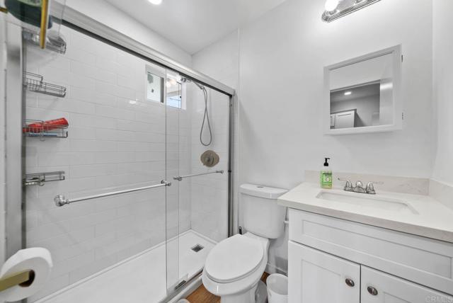 42 48 E 5Th Street, National City CA: https://media.crmls.org/mediaz/7526f6c6-6464-442d-8cd3-3595712d4988.jpg
