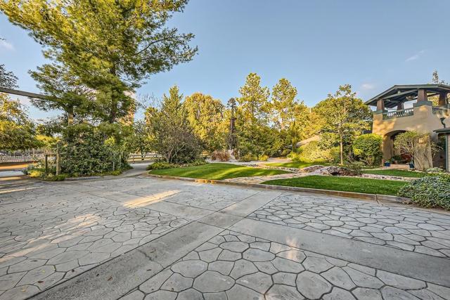 13327 Calle Colina, Poway, California 92064, 6 Bedrooms Bedrooms, ,5 BathroomsBathrooms,Single Family Residence,For Sale,Calle Colina,250020636SD