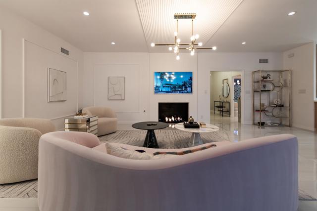 2622 S Calle Palo Fierro, Palm Springs CA: https://media.crmls.org/mediaz/75279848-b761-448c-a266-9d32b01a15cb.jpg