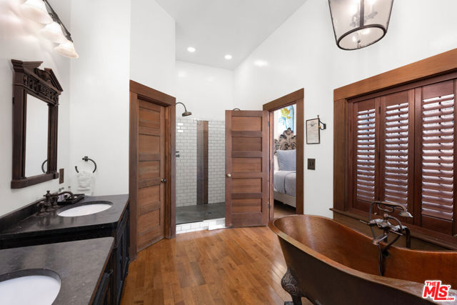 362 Bell Street, Los Alamos CA: https://media.crmls.org/mediaz/7527f70a-7b4f-41d3-93f4-4056e44973ec.jpg