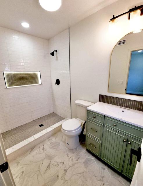 2819 Morningside St, San Diego CA: https://media.crmls.org/mediaz/75290290-3893-4853-bcc0-1257b5879364.jpg