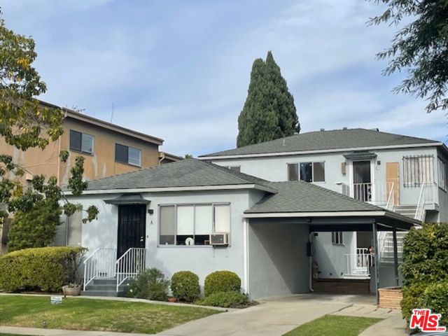 1533 Yale Street, Santa Monica CA: https://media.crmls.org/mediaz/75293047-0581-4891-8062-4644de96c14a.jpg
