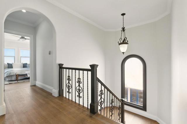 1260 Monterey Boulevard, San Francisco CA: https://media.crmls.org/mediaz/752b45fd-169e-413b-9f95-2fc690c2b1cd.jpg