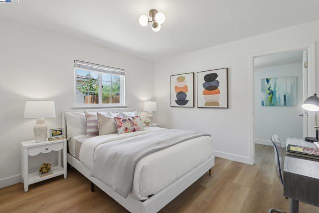 37512 Willowood Dr, Fremont CA: https://media.crmls.org/mediaz/752bde0a-5c24-4dc6-abf0-2eff69ee29e4.jpg