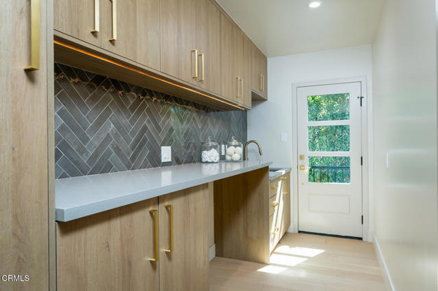 Detail Gallery Image 14 of 33 For 544 Pepper St, Pasadena,  CA 91103 - 4 Beds | 3/1 Baths