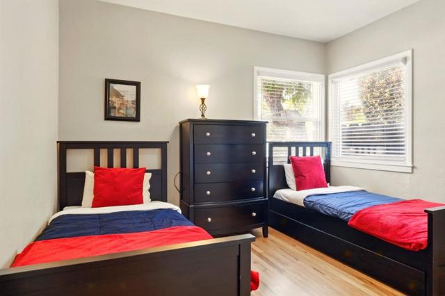 640 17th Avenue, Santa Cruz CA: https://media.crmls.org/mediaz/752caae3-cd41-4b4b-94d9-e5ba8c3a15df.jpg