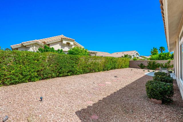 78902 Chardonnay Way, Palm Desert CA: https://media.crmls.org/mediaz/752d1b13-385a-4ba4-9ce1-9054e0b19821.jpg