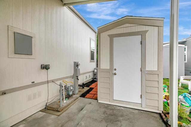 1220 Tasman Drive, Sunnyvale CA: https://media.crmls.org/mediaz/752d48b8-7e05-450c-ab60-4a39940bd9aa.jpg