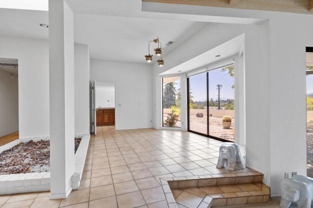 1091 Valley View Court, Los Altos CA: https://media.crmls.org/mediaz/752d7f86-66f5-47c4-b297-1d7c12003100.jpg