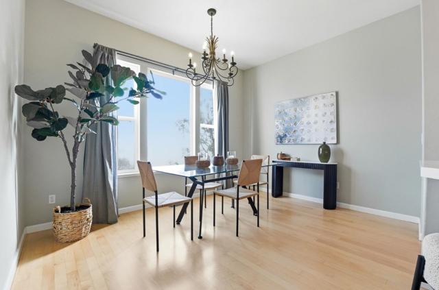 134 Cliff Swallow Court, Brisbane CA: https://media.crmls.org/mediaz/752dbbc8-a17e-4e01-a032-87e7f7101055.jpg