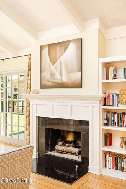 4658 Del Moreno Drive, Woodland Hills CA: https://media.crmls.org/mediaz/752dc5cf-56d1-44ea-91af-e08080acc0c6.jpg