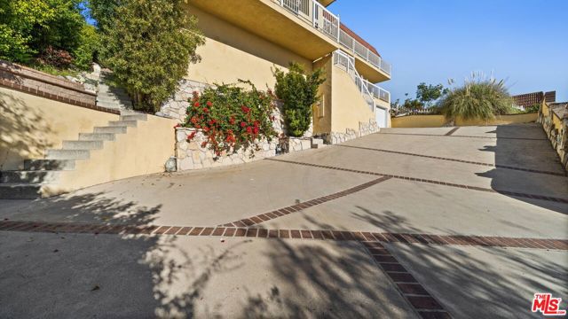 6461 Chartres Drive, Rancho Palos Verdes, California 90275, 4 Bedrooms Bedrooms, ,4 BathroomsBathrooms,Residential,For Sale,Chartres,25489123