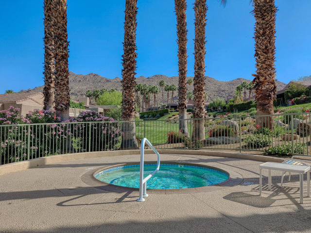 73440 Dalea Lane, Palm Desert CA: https://media.crmls.org/mediaz/752ee05f-ed2e-40b0-a269-e1c3133ad615.jpg