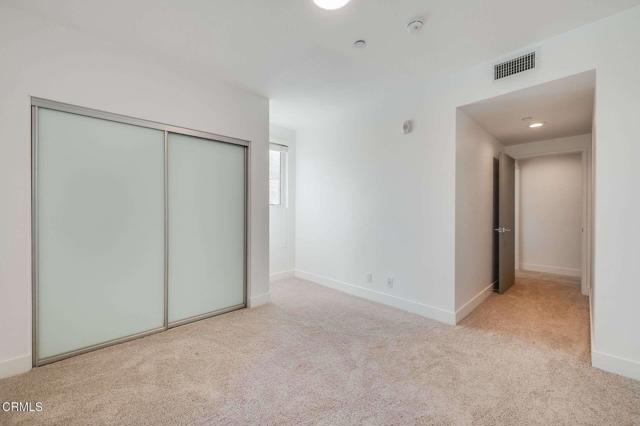 239 S Marengo Avenue, Pasadena CA: https://media.crmls.org/mediaz/752fc3a1-5848-4505-a32b-2262965ffdb9.jpg
