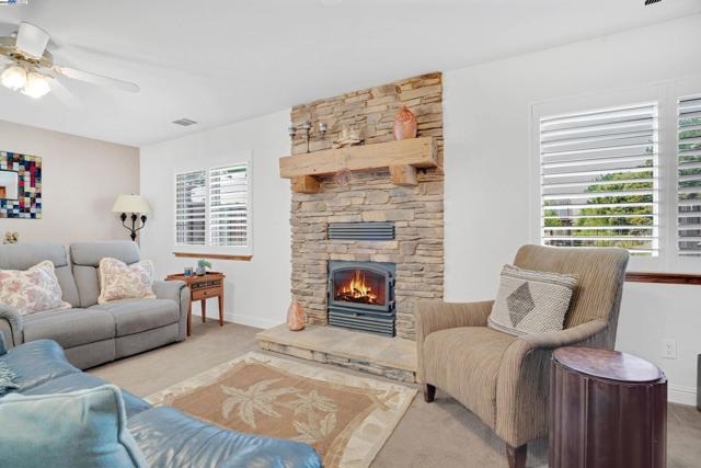 1969 Buena Vista Ave, Livermore CA: https://media.crmls.org/mediaz/75303980-7544-4afb-8137-6b4f060abc4e.jpg