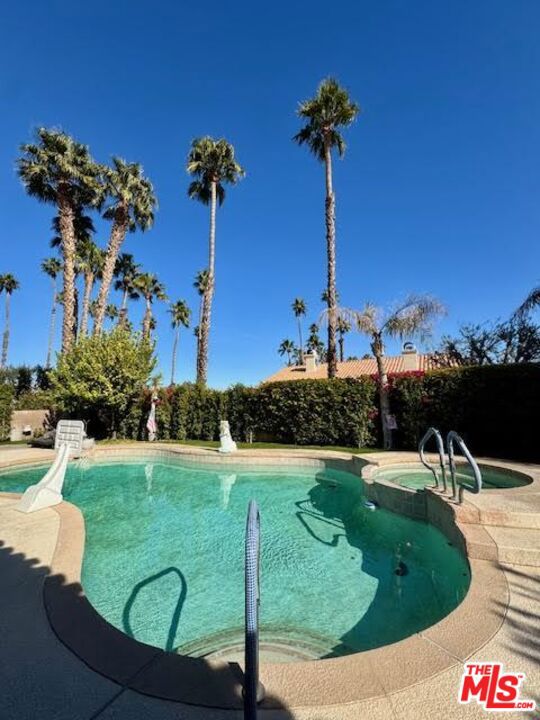 Image 30 of 31 For 408 Oakmont Drive