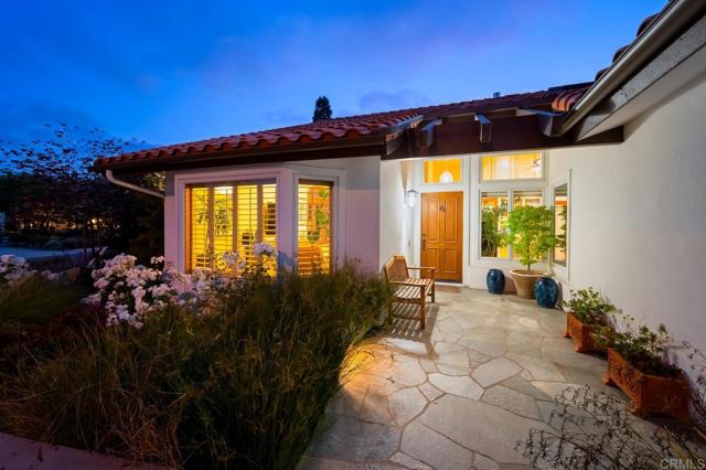 Detail Gallery Image 2 of 43 For 1850 Willowhaven Rd, Encinitas,  CA 92024 - 4 Beds | 3 Baths