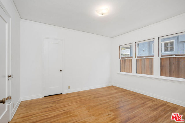 1119 Maple Street, Santa Monica CA: https://media.crmls.org/mediaz/75309a8f-b7f7-47c9-86bd-40caddb175b1.jpg