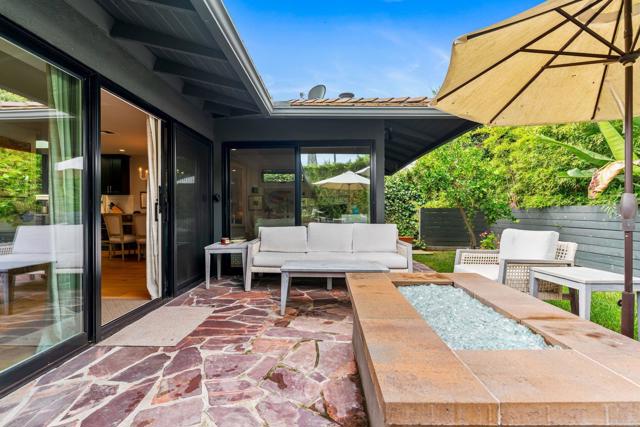 6148 El Tordo, Rancho Santa Fe CA: https://media.crmls.org/mediaz/75317285-5d00-43e8-a2a9-989344211d1d.jpg