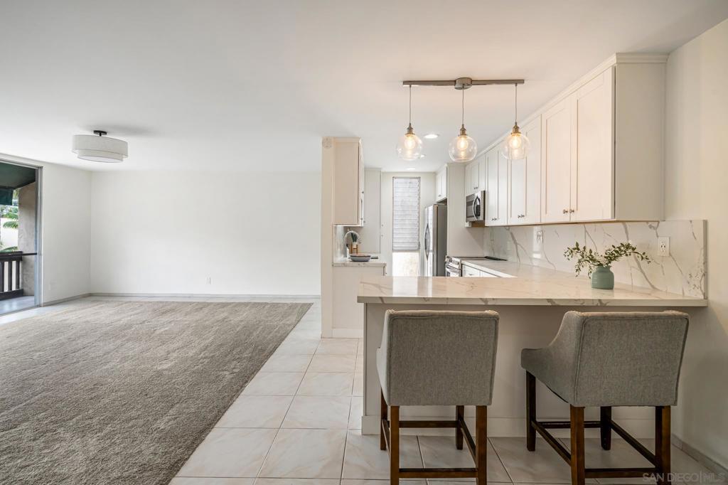 6455 La Jolla Blvd - photo 7