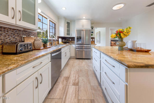 2767 Brookhill Street, La Crescenta CA: https://media.crmls.org/mediaz/7532b241-65a9-47e8-89f1-11b6f0183987.jpg