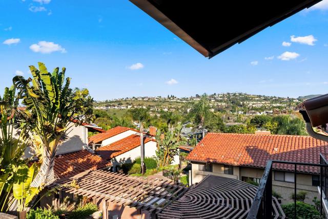 Detail Gallery Image 12 of 26 For 1915 Estrella De Mar Ct a,  Carlsbad,  CA 92009 - 2 Beds | 2/1 Baths