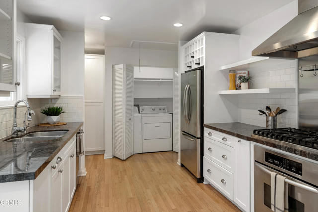 Detail Gallery Image 23 of 74 For 3232 Vickers Dr, Glendale,  CA 91208 - 3 Beds | 2 Baths