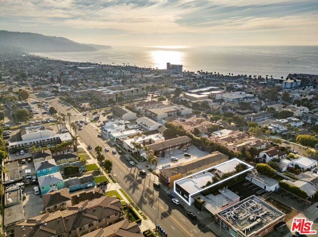 705 Pacific Coast Highway, Redondo Beach, California 90277, ,Residential Income,For Sale,Pacific Coast,24468849