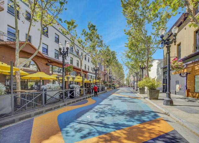 175 W Saint James Street, San Jose CA: https://media.crmls.org/mediaz/7536ea3a-3d7f-4f7c-80a3-018539072562.jpg