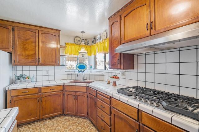 93 Alexander Court, San Jose CA: https://media.crmls.org/mediaz/7537be0d-a990-4259-8314-6c3a05c0a3f1.jpg