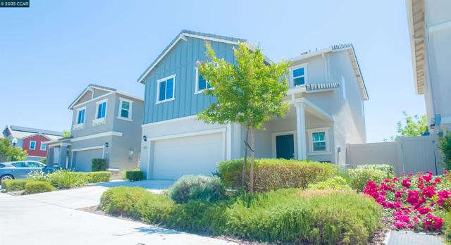 3805 Havengate Way, Sacramento CA: https://media.crmls.org/mediaz/7537dfce-1255-4a93-b2bb-676ff6f6f37c.jpg