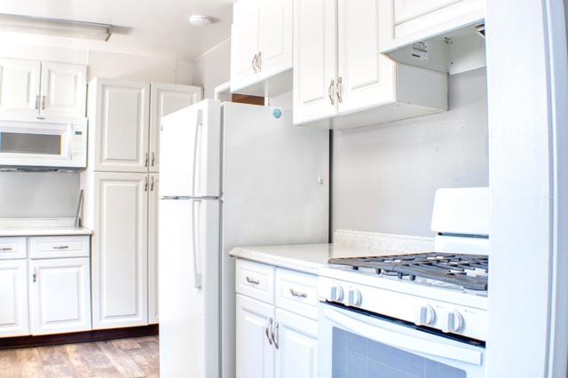 640 Circle Drive, East Palo Alto CA: https://media.crmls.org/mediaz/7539246b-3f37-49fc-9ba5-e30daacb89b9.jpg