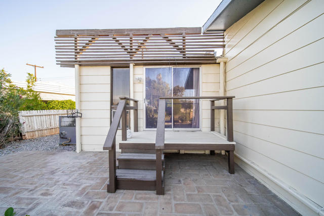 33440 Carlsbad Circle, Thousand Palms CA: https://media.crmls.org/mediaz/75398be5-43b5-40b3-9d04-92d3a85371b2.jpg