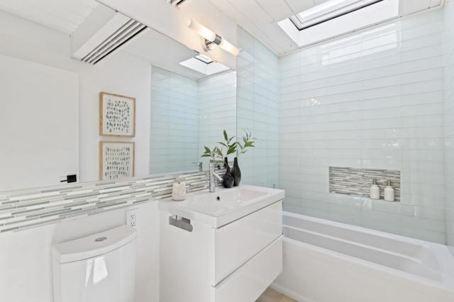 3726 Carlson Circle, Palo Alto CA: https://media.crmls.org/mediaz/753a4a70-3cfc-4807-97f1-4c58c0257594.jpg