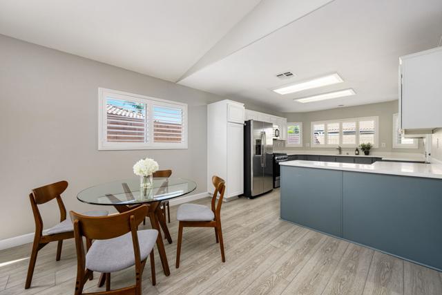 78524 San Marino Court, La Quinta CA: https://media.crmls.org/mediaz/753b5870-bc58-4a18-84e6-c2e846aa6cfc.jpg