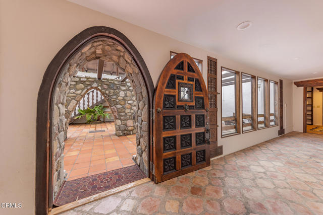 Detail Gallery Image 13 of 55 For 1519 Ayers Ave, Ojai,  CA 93023 - 5 Beds | 3 Baths