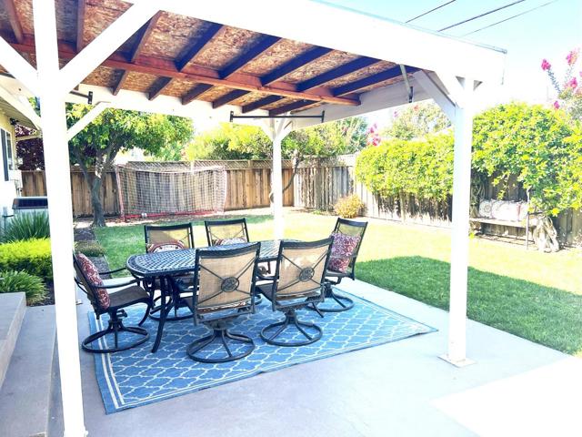 4927 Leigh Avenue, San Jose CA: https://media.crmls.org/mediaz/753b9a57-3eac-41ff-801b-c578e261208b.jpg