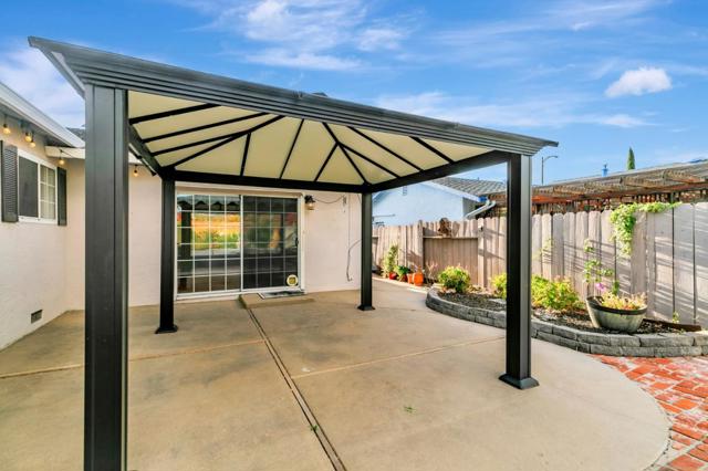 5870 Cabral Avenue, San Jose CA: https://media.crmls.org/mediaz/753c2bf5-b0e2-4916-94bb-fb8c179e6d8c.jpg