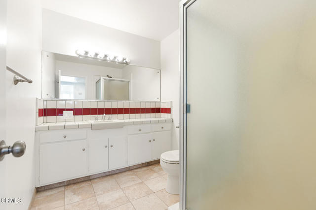 Detail Gallery Image 25 of 33 For 1233 N Columbus Ave 3a,  Glendale,  CA 91202 - 2 Beds | 2 Baths