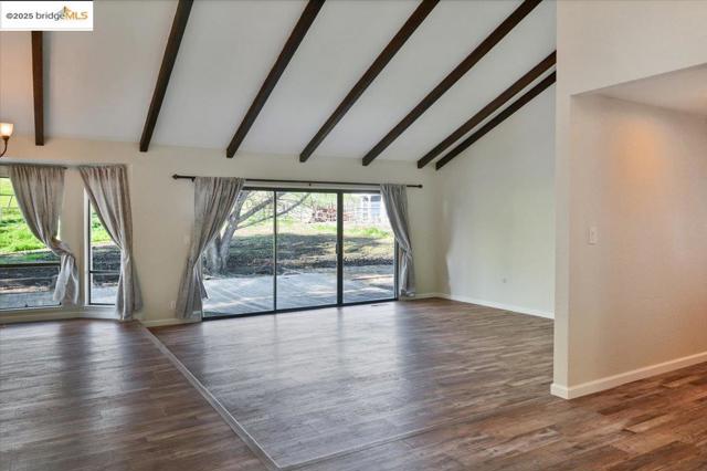1610 Lawrence Rd, Danville CA: https://media.crmls.org/mediaz/753d0ec7-dd03-4387-b555-3efef0c8fcc3.jpg