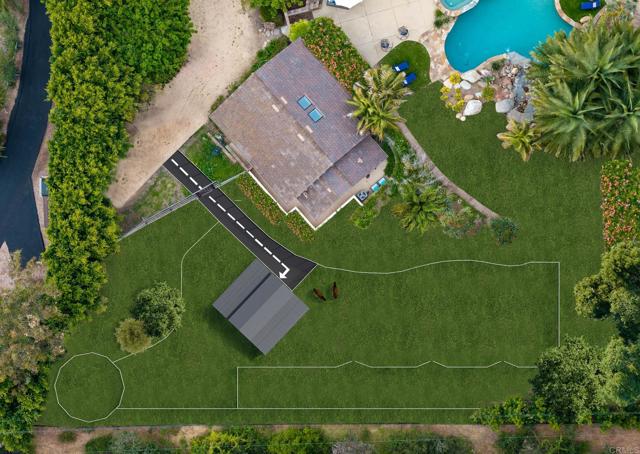 5041 El Secreto, Rancho Santa Fe CA: https://media.crmls.org/mediaz/753e17d9-1946-4454-a409-1790bb53b61b.jpg
