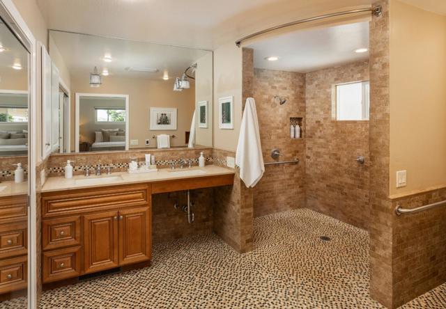 252 Raymundo Drive, Woodside CA: https://media.crmls.org/mediaz/753f8213-8bdc-426b-a3bd-160bca606045.jpg