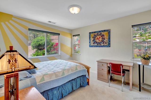 2106 Zachary Gln, Escondido CA: https://media.crmls.org/mediaz/753fcf66-1c36-41ff-b18d-a8510abce7bc.jpg